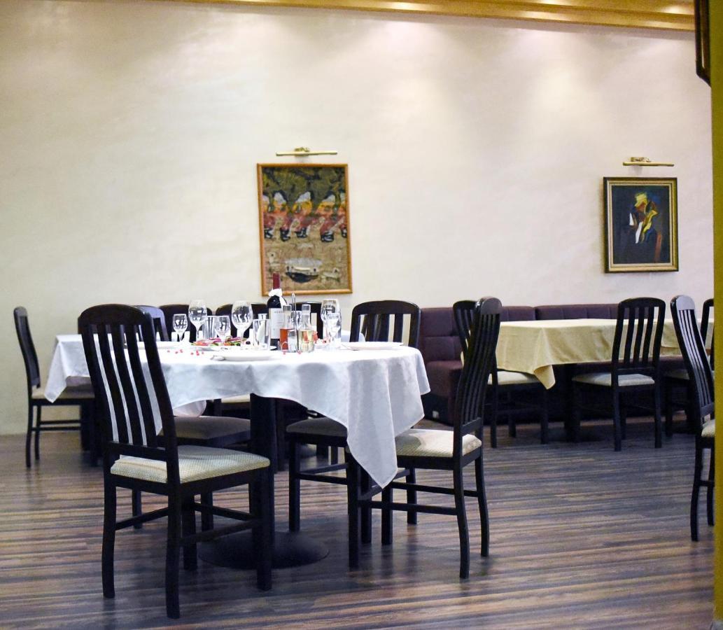 Aparthotel Vris Carevo Pokoj fotografie