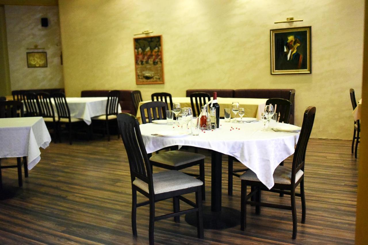 Aparthotel Vris Carevo Pokoj fotografie